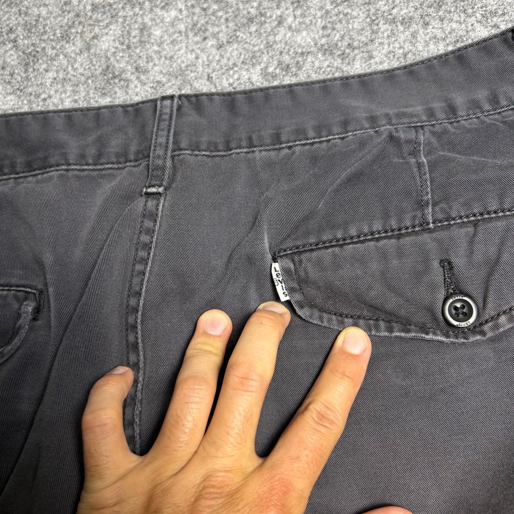 Levi's Cargo Shorts Faded Charcoal Grey Skater Y2K Vintage Size 34 - Picture 7 of 8